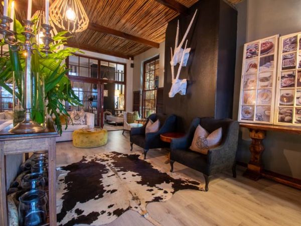 deer decor room