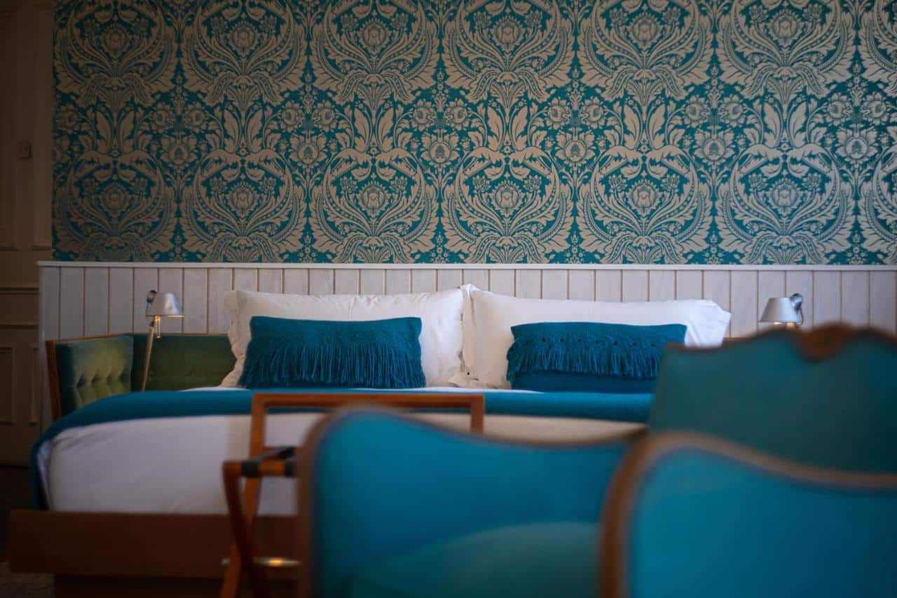 blue theme room view