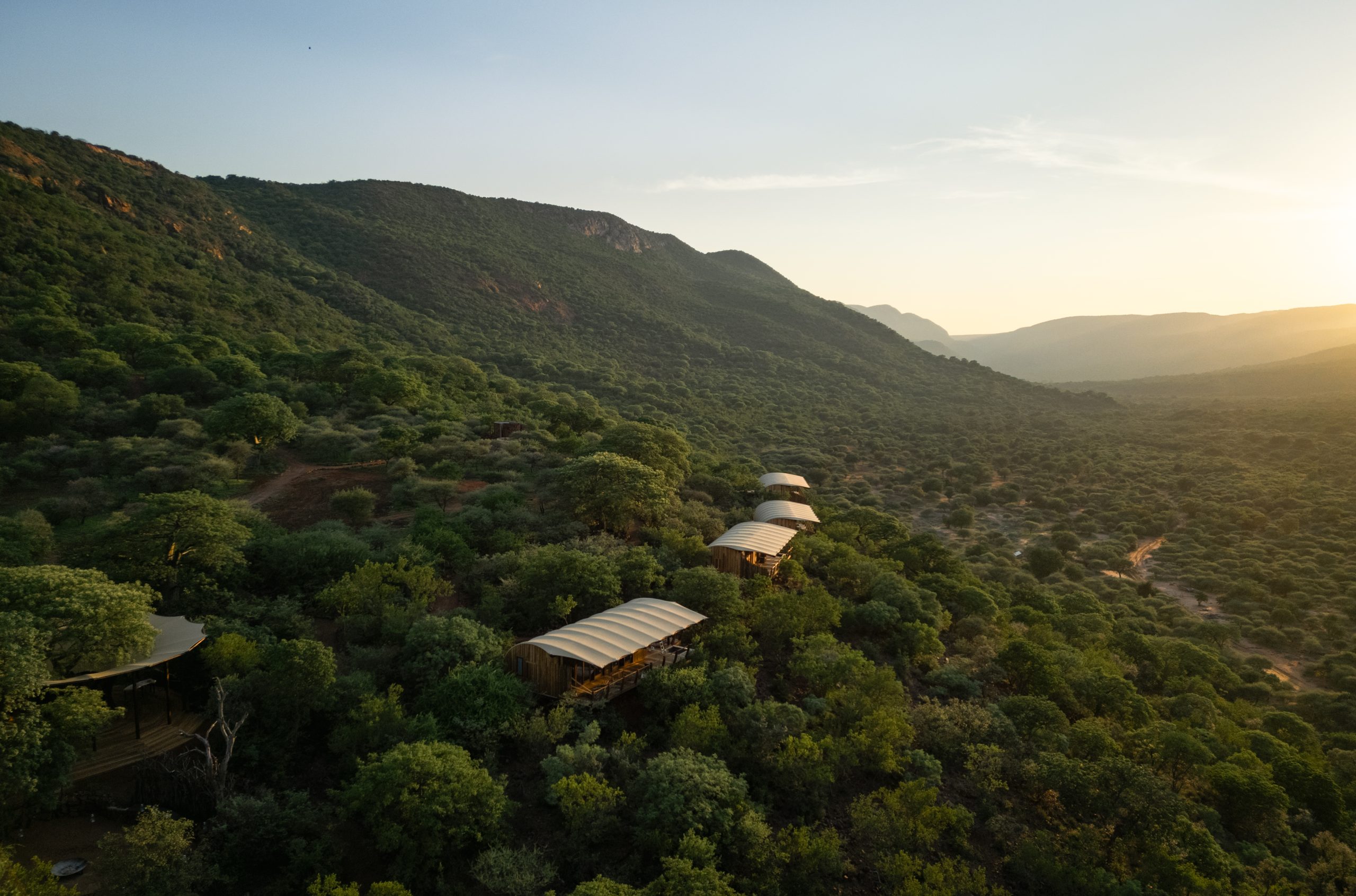 Few & Far Luvhondo | Luxury Eco Lodge South Africa