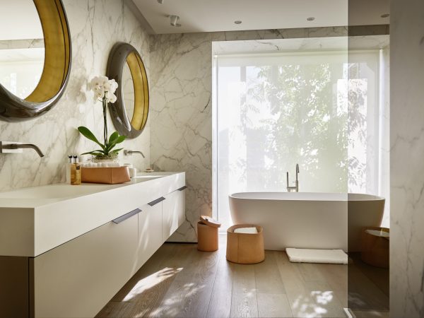 white bath