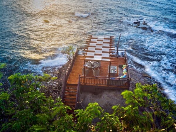 RockMaisonoffshoredrinksanddining