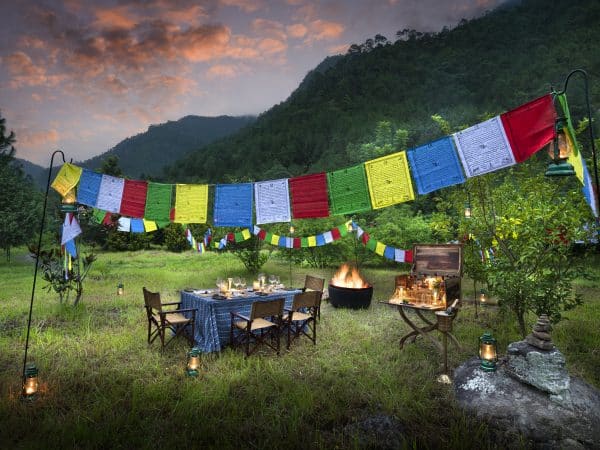 Bhutan-Punakha-River-Lodge-Outdoor-Dining _2_