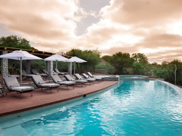 South-Africa-Ngala-Safari-Lodge-swimming