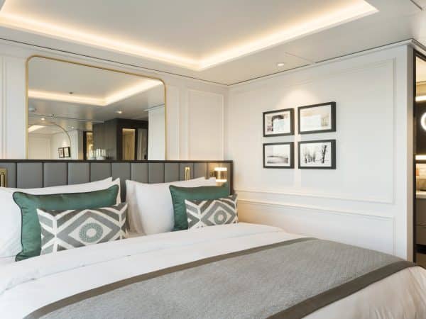 328Suite069