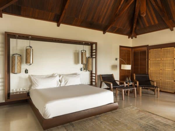 Constance-Lemuria-Accommodation-Presidential_Villa-01