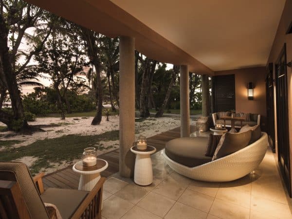 Constance-Lemuria-Accommodation-Senior_Suite-03