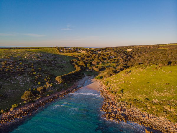 SDKI_HIGH RES_Property at sunrise_Copyright Sea Dragon Kangaroo Island 2
